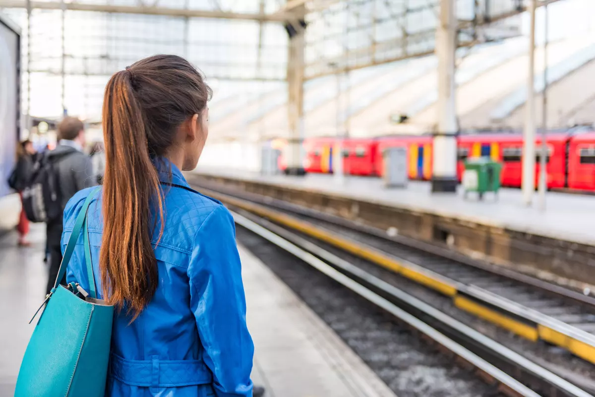 A student with a student oyster card for the rail 